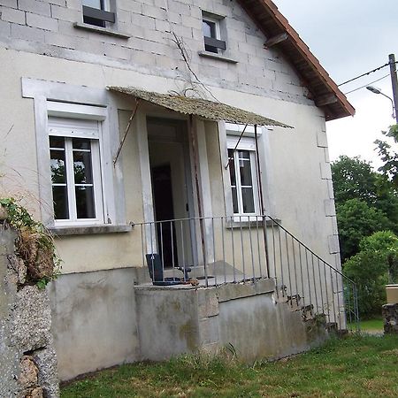 Gite Des Noisetiers Saint-Junien Esterno foto