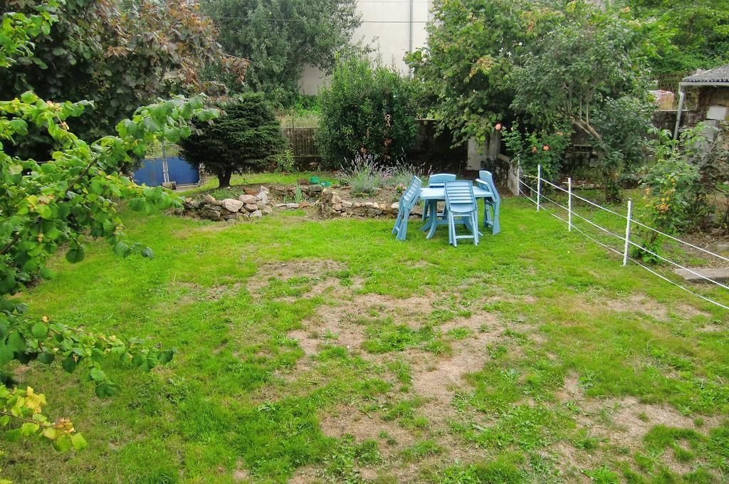 Gite Des Noisetiers Saint-Junien Esterno foto